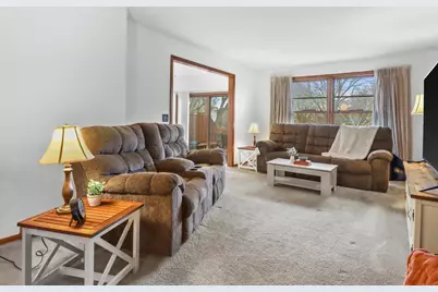 1114 N Osborne Avenue, Janesville, WI 53548 - Photo 4