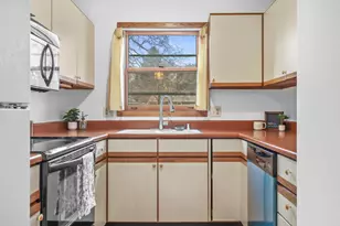 1114 N Osborne Ave, Janesville, WI 53548 - Photo 18