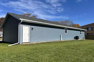 2405 Harvard Dr, Janesville, WI 53548 - Photo 20