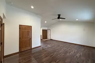 2405 Harvard Dr, Janesville, WI 53548 - Photo 8