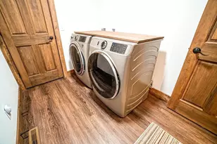 N8610 Island View Dr, New Lisbon, WI 53950 - Photo 12