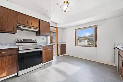 8827 W Lawn Avenue, Milwaukee, WI 53225 - Photo 6