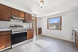 8827 W Lawn Ave, Milwaukee, WI 53225 - Photo 6