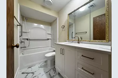 2803 Century Harbor Road #4, Middleton, WI 53562 - Photo 18