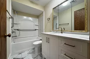 2803 Century Harbor Rd, Middleton, WI 53562 - Photo 18