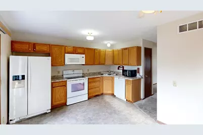 302 Swanton Road, Madison, WI 53714 - Photo 4