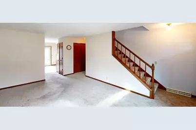 302 Swanton Road, Madison, WI 53714 - Photo 6