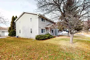 302 Swanton Rd, Madison, WI 53714 - Photo 8