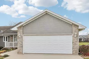 315 Pebble Brook Ln, Lodi, WI 53555 - Photo 2