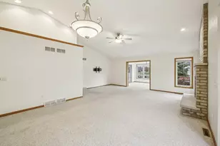 315 Pebble Brook Ln, Lodi, WI 53555 - Photo 6