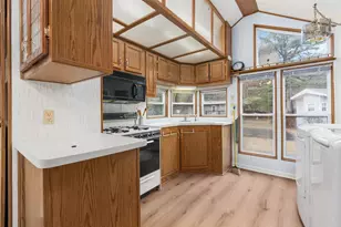 139 Sugar Maple Cir, Wisconsin Dells, WI 53965 - Photo 6