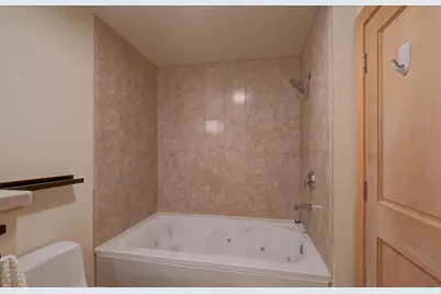 360 W Washington Avenue #G02, Madison, WI 53703 - Photo 20