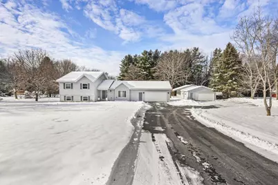 N5581 Star Branch Road, Pardeeville, WI 53954 - Photo 2