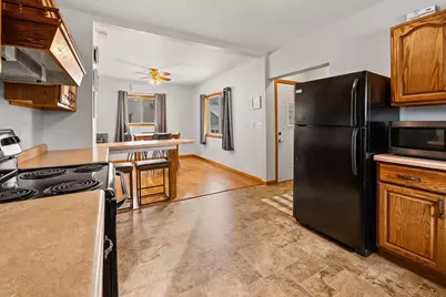 420 Declark Street, Beaver Dam, WI 53916 - Photo 10