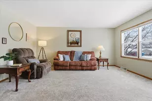 1121 Winn Trail, Madison, WI 53704 - Photo 10