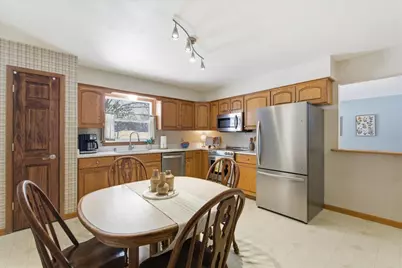 1121 Winn Trail, Madison, WI 53704 - Photo 8