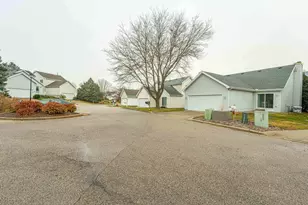 406 Bay Hill Dr, Madison, WI 53717 - Photo 44