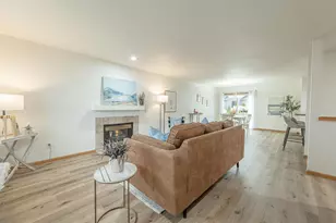 406 Bay Hill Dr, Madison, WI 53717 - Photo 2