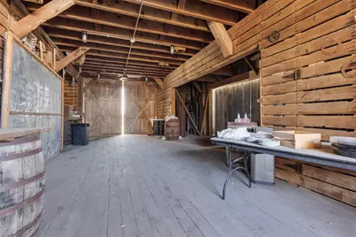 395 W Cedarville Road, Freeport, IL 61032 - Photo 32