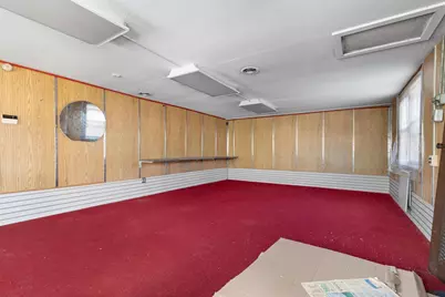 395 W Cedarville Road, Freeport, IL 61032 - Photo 38