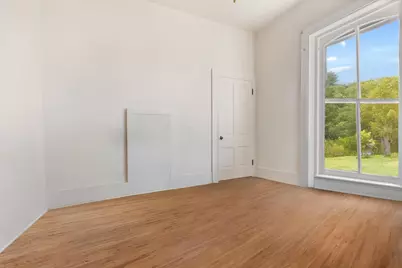 395 W Cedarville Road, Freeport, IL 61032 - Photo 12