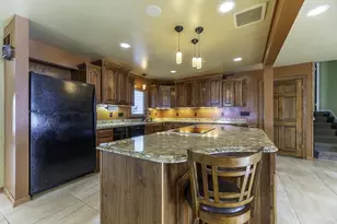 1135 Home Park Ave, Janesville, WI 53545 - Photo 4