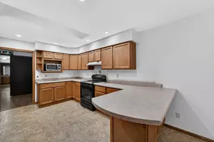 107 Ravine Rd, Mount Horeb, WI 53572 - Photo 6