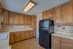 505 N Cleveland St, Poynette, WI 53955 - Photo 10