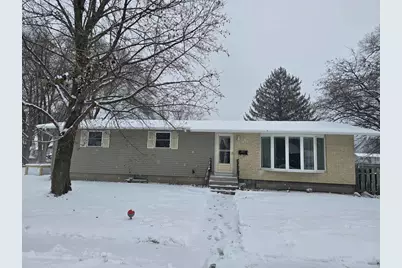 218 S Ohio Street, Prairie Du Chien, WI 53821 - Photo 2