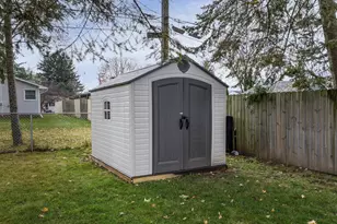 143 E Kohler St, Sun Prairie, WI 53590 - Photo 32