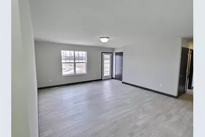 2929 Blue Jay Lane, Portage, WI 53901 - Photo 4