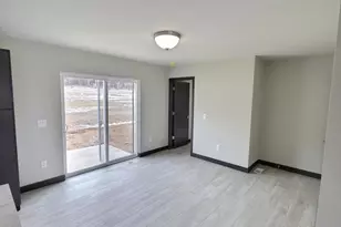 2929 Blue Jay Ln, Portage, WI 53901 - Photo 6