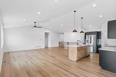 422 Eisenhower Street, Baraboo, WI 53913 - Photo 24