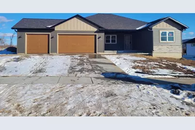 422 Eisenhower Street, Baraboo, WI 53913 - Photo 1