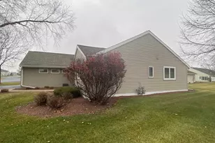 616 Reena Ave, Fort Atkinson, WI 53538 - Photo 4