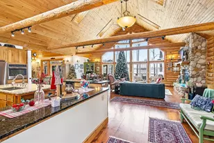 N4272 Sleepy Hollow Rd, Cambridge, WI 53523 - Photo 2