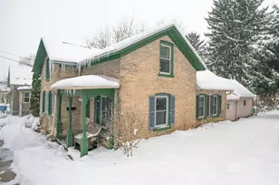 114 E Green St, Watertown, WI 53098 - Photo 20