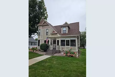 327 Carrington Street, Waupun, WI 53963 - Photo 2