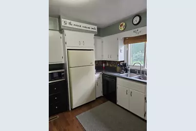 327 Carrington Street, Waupun, WI 53963 - Photo 4