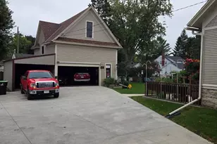 327 Carrington St, Waupun, WI 53963 - Photo 76