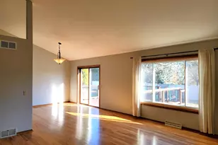 1823 Wallinford Dr, Sun Prairie, WI 53590 - Photo 6