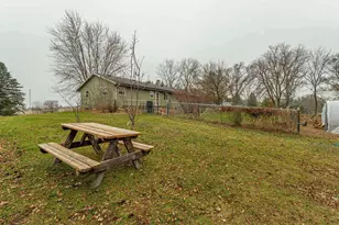 W5526 Rolling Acres Ln, Monroe, WI 53566 - Photo 46