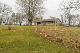 W5526 Rolling Acres Ln, Monroe, WI 53566 - Photo 50