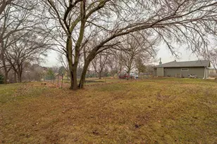 W5526 Rolling Acres Ln, Monroe, WI 53566 - Photo 40