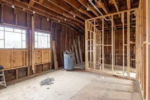 704 Ash St, Baraboo, WI 53913 - Photo 34