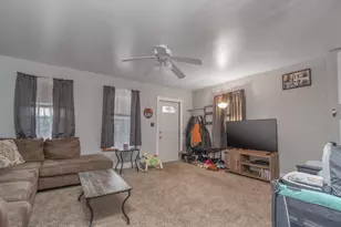 25 W Franklin St, Waupun, WI 53963 - Photo 12