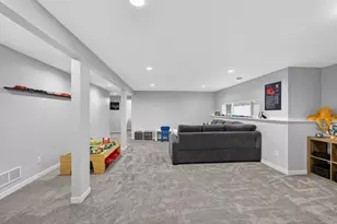 654 Locust Ln, Janesville, WI 53536 - Photo 32