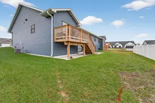 654 Locust Ln, Janesville, WI 53536 - Photo 40