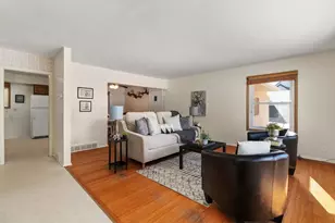 2845 Tomahawk Ct, Middleton, WI 53562 - Photo 2