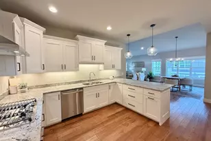 Unit 8 1 Bellflower Dr, DeForest, WI 53532 - Photo 8